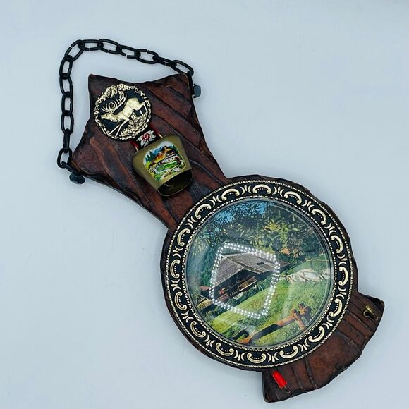 Vintage Wood Folk Art Wall Hanging Mini Kettle Bell Key Hooks Hand Painted Swiss - Picture 6 of 7